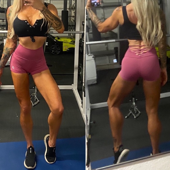 Bombshell shorts - Picture 4 of 4